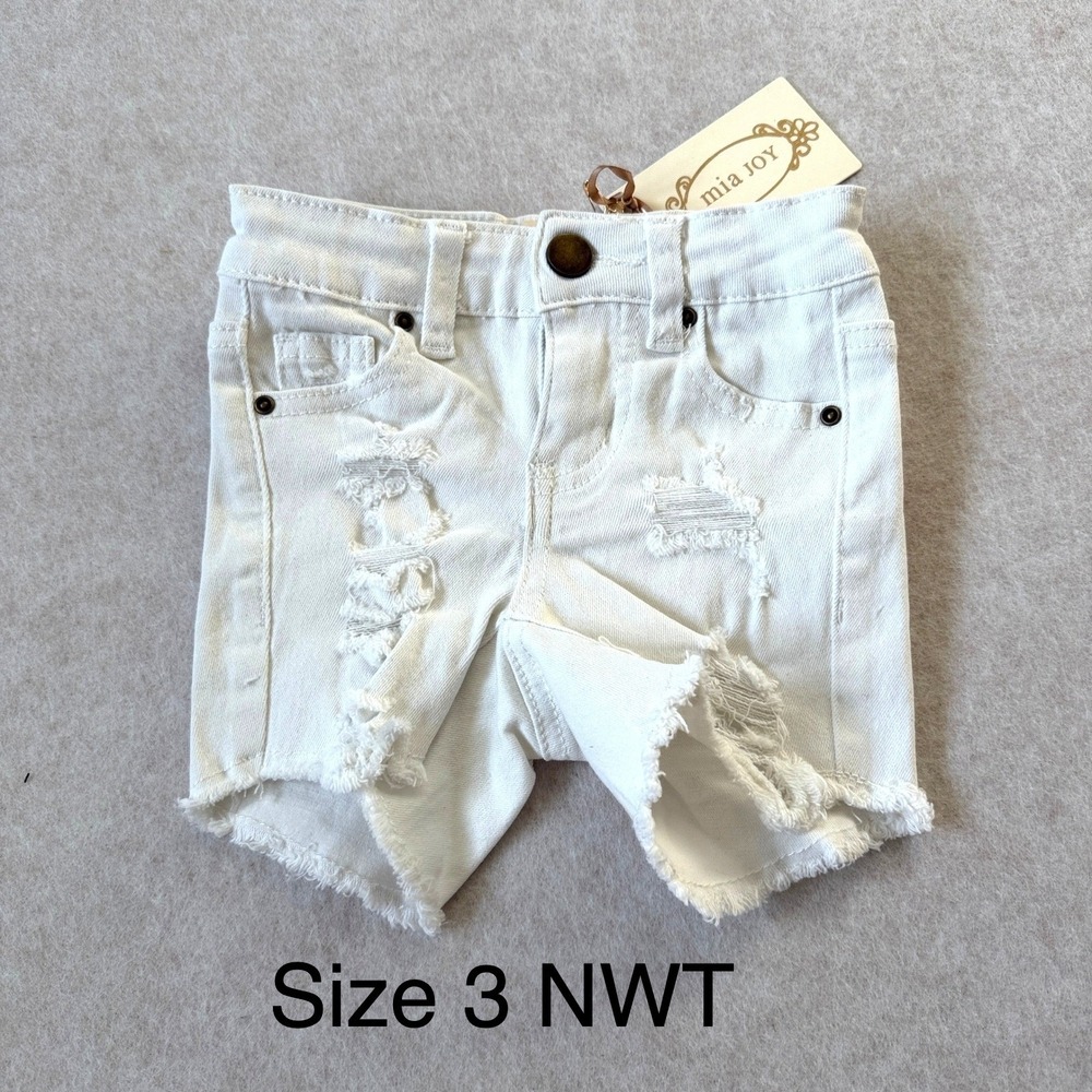 Mia Joy by Joyfolie Marah Size 3 Girls White Distressed Denim ShortsNWT